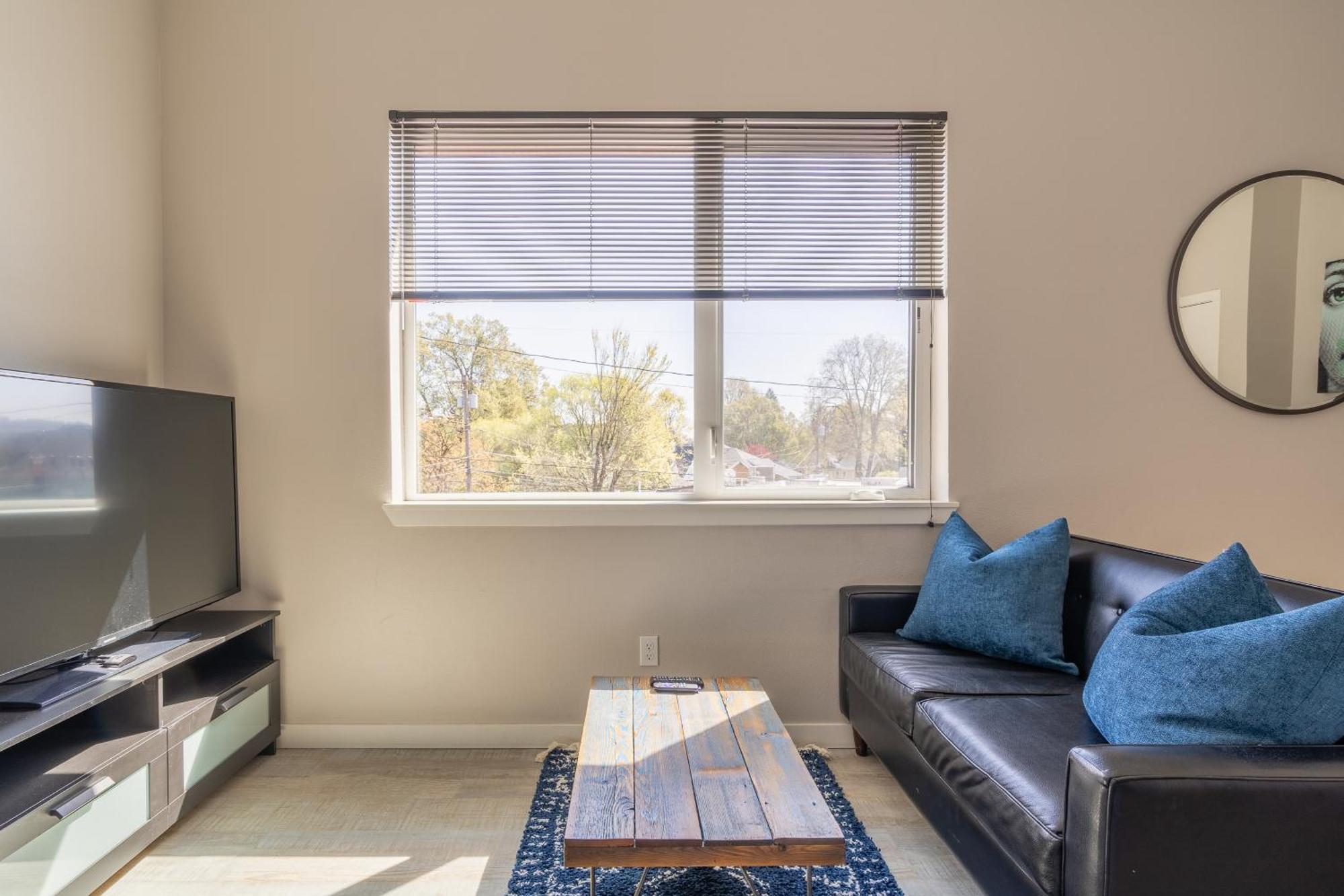 Sunny Studio Apartment - Food Carts, Coffee & Bars Portland Exteriér fotografie