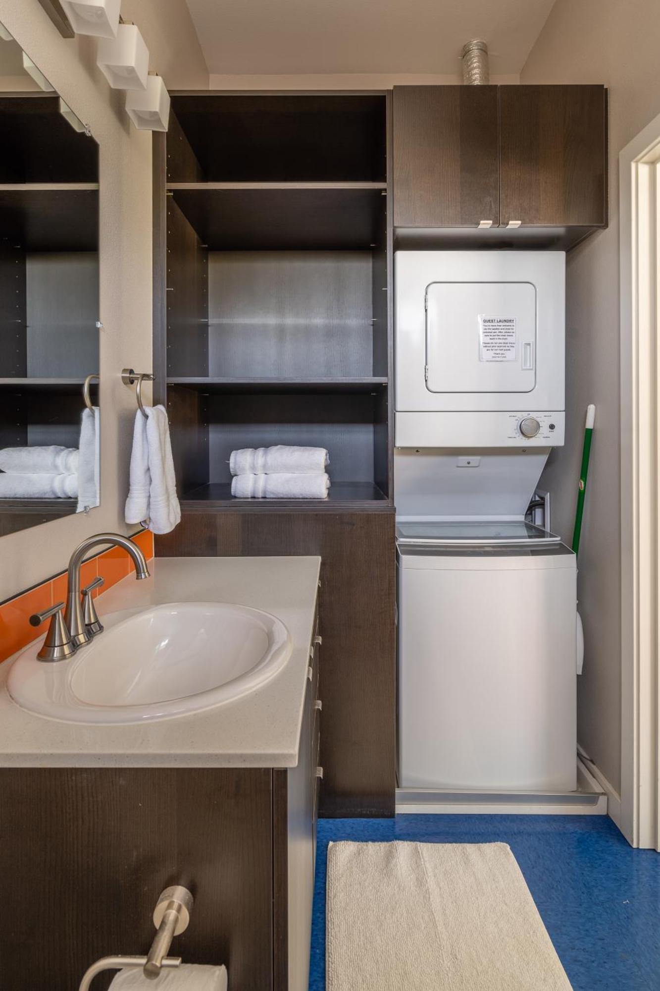 Sunny Studio Apartment - Food Carts, Coffee & Bars Portland Exteriér fotografie